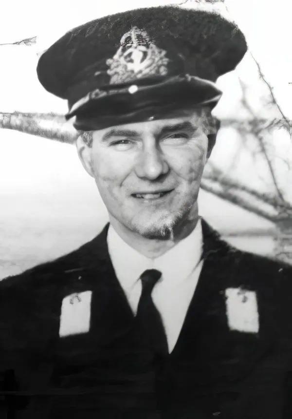 Lt Commander Richard Edward Bartlett RN FAA